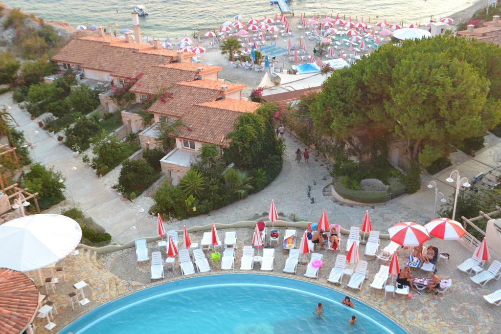 Vila 15 Bougainville Sarandë エクステリア 写真