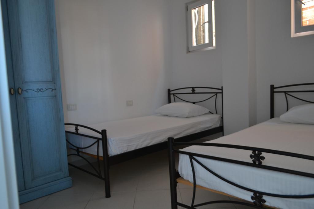 Vila 15 Bougainville Sarandë エクステリア 写真
