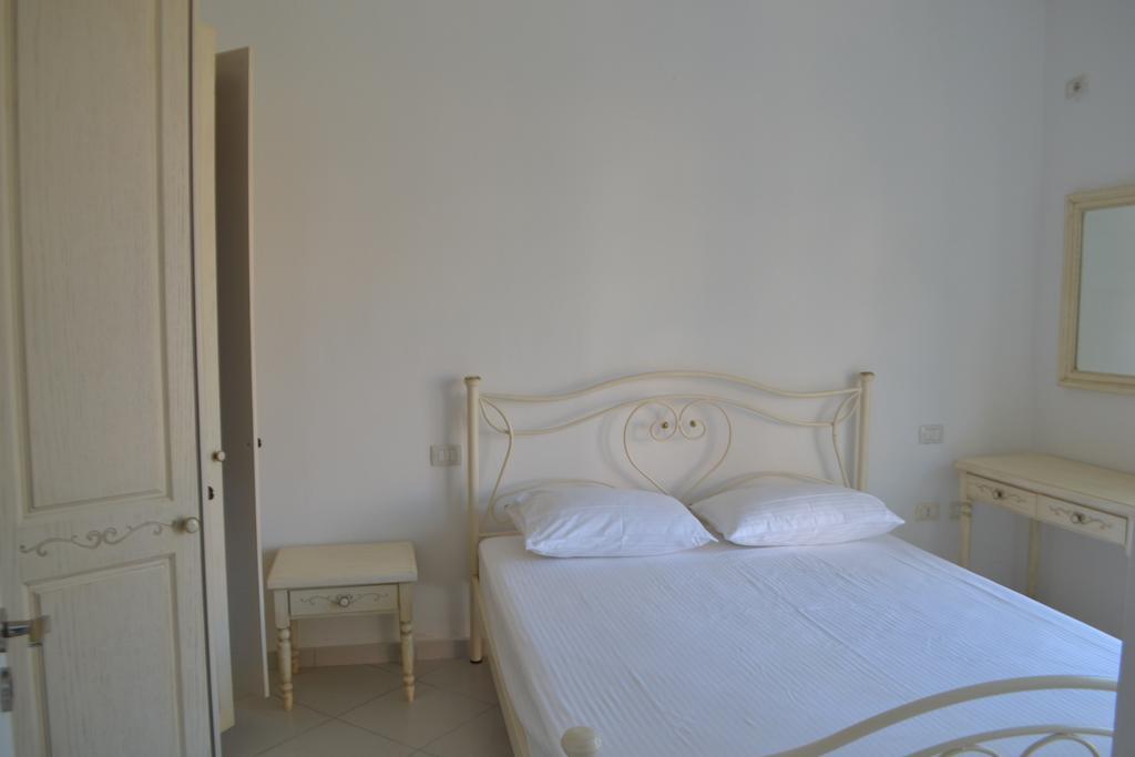 Vila 15 Bougainville Sarandë エクステリア 写真